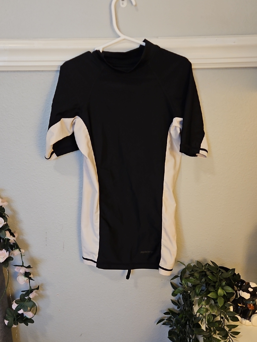 Kids Short-Sleeve Black & White Rashguard Swim Shirt